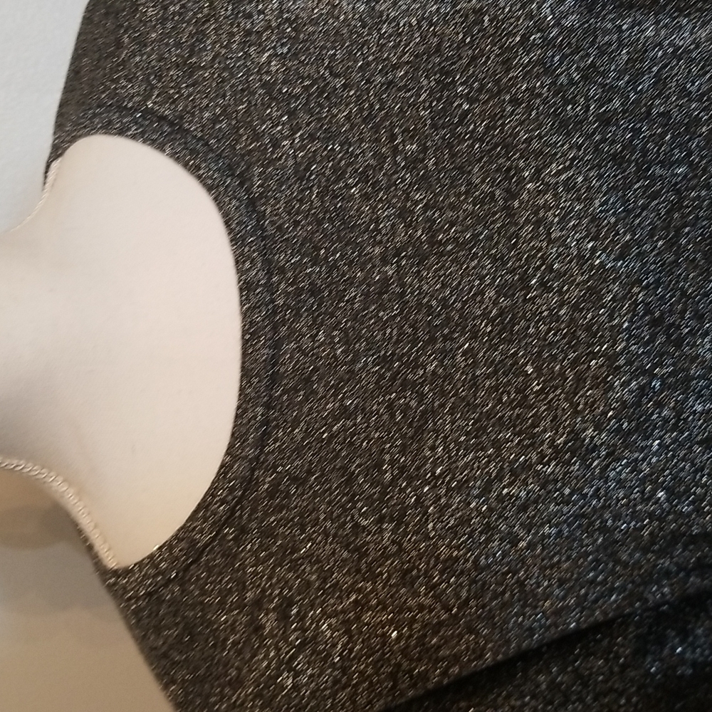 Top - Picture 3 of 4